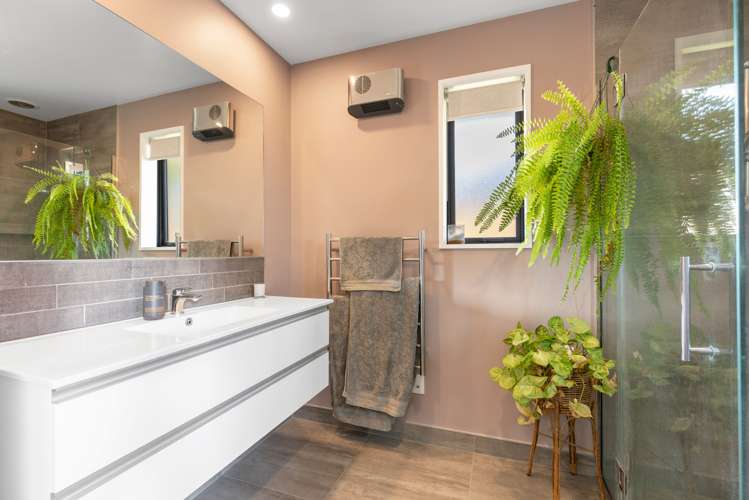 17 Tara Crescent Woodend_7