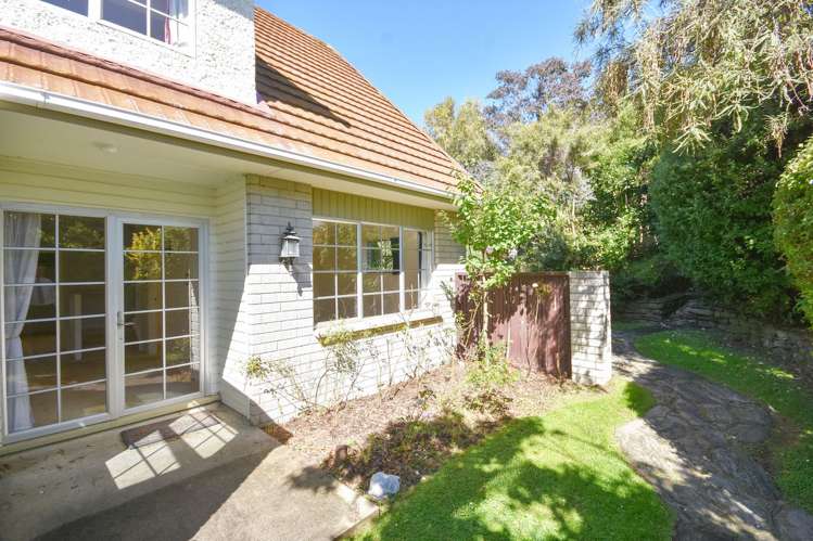 115 Easther Crescent Kew_5