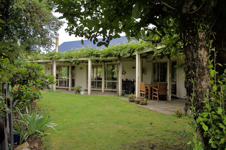 264 Umere Road Karamea_3