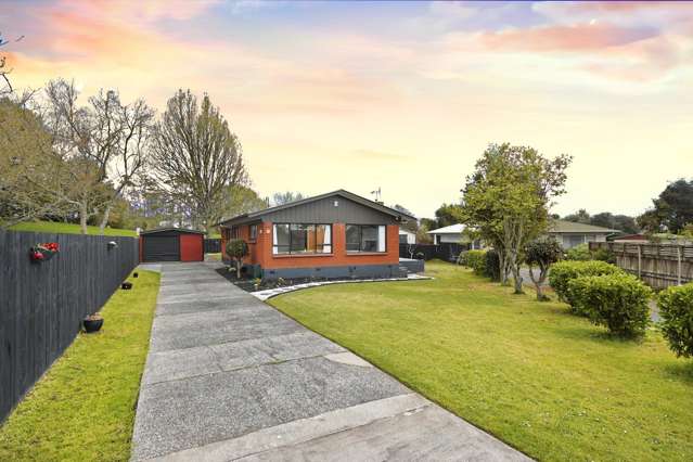 59 Resthill Crescent Glenview_1