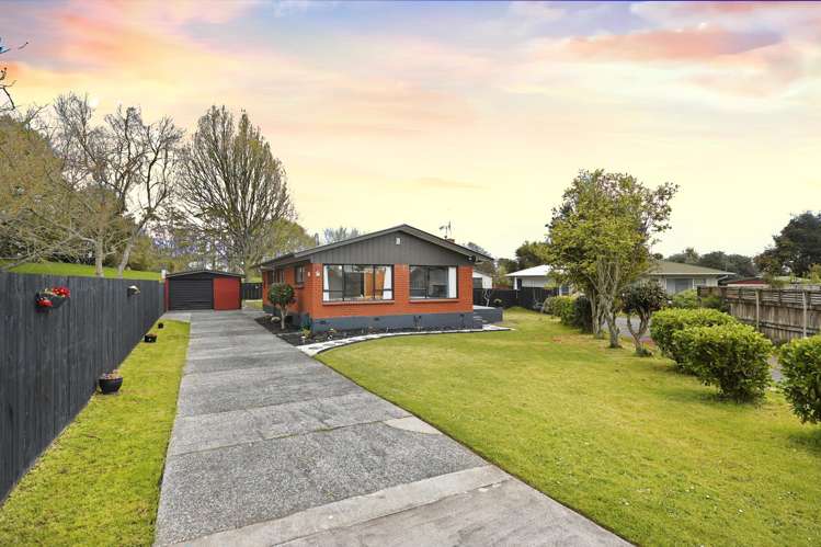 59 Resthill Crescent Glenview_1