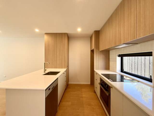 8/90 Holly Road 1544_1