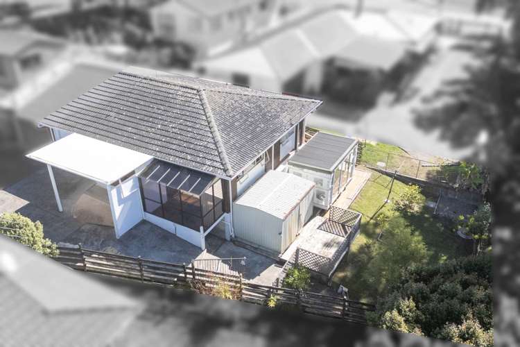 2/4 Landseer Place Blockhouse Bay_12