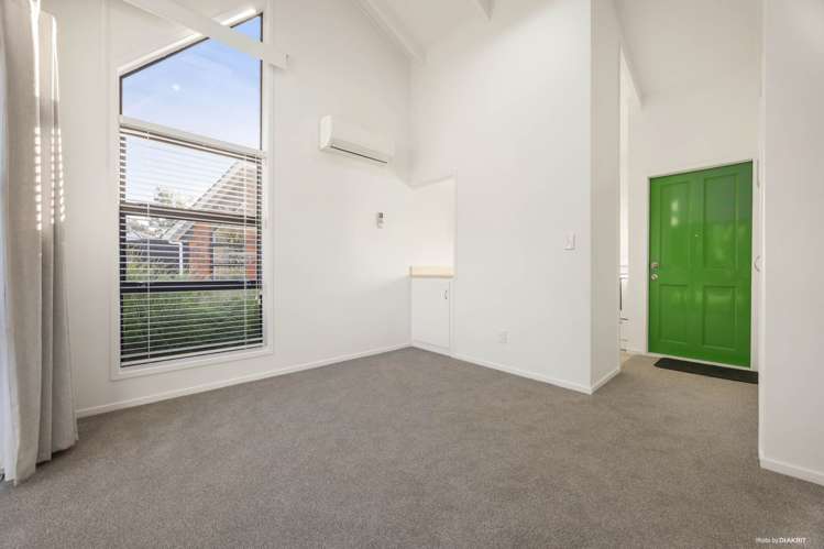 8 Fantail Court Orewa_15