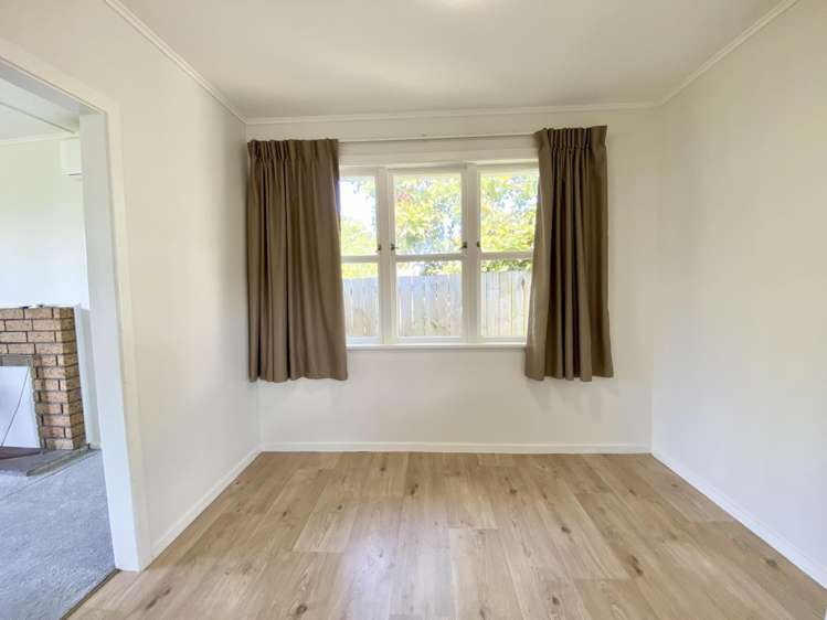 2 Aronui Terrace Kelston_7