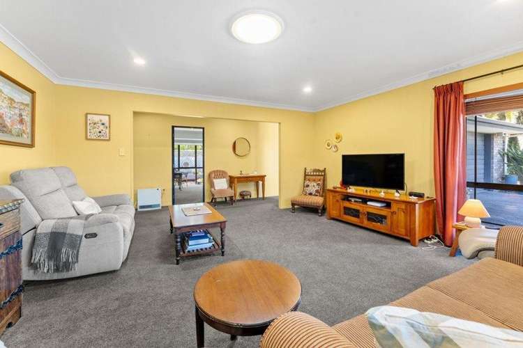 42 Gardenia Drive 11229_2