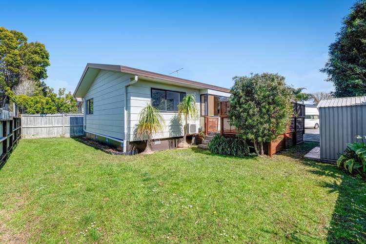 5b Melanie Place Orewa_5