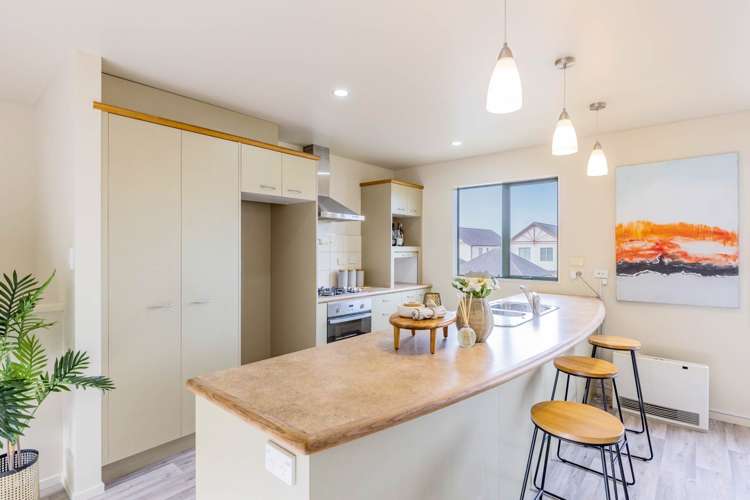 235 Alec Craig Way Gulf Harbour_10