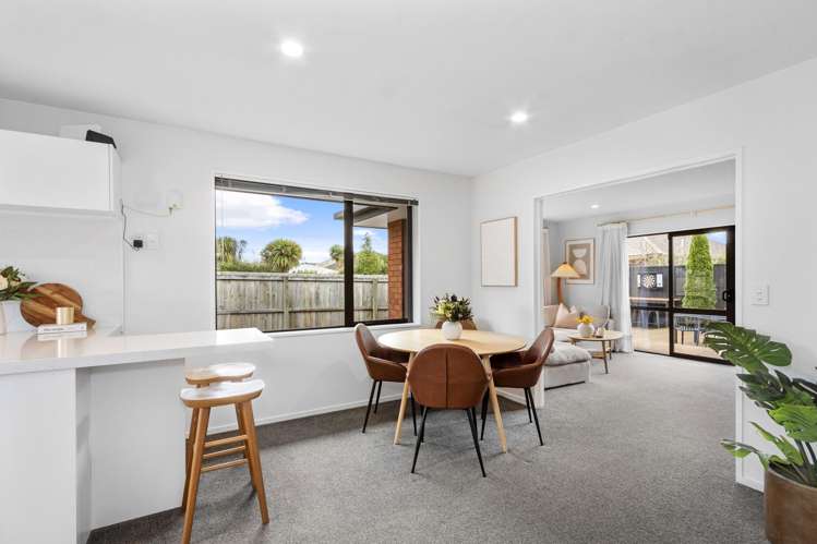 2/71 Shirley Road Shirley_7