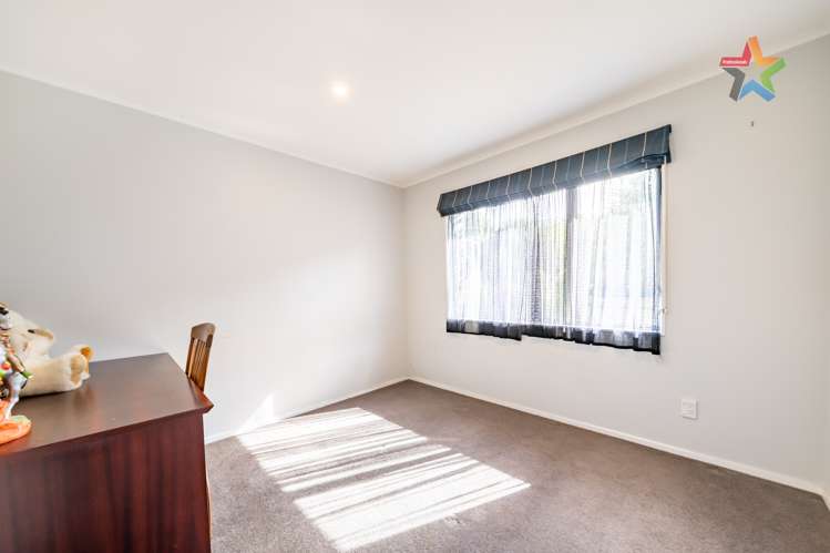 2/32 Hair Street Wainuiomata_9
