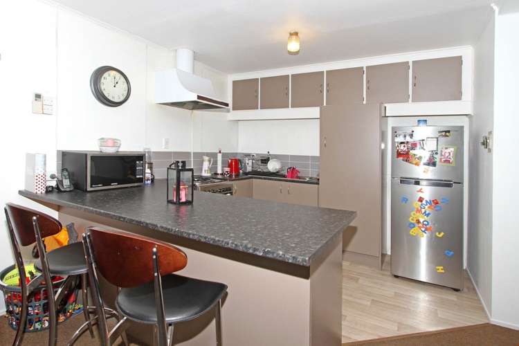 19 Evans Road Glen Eden_11