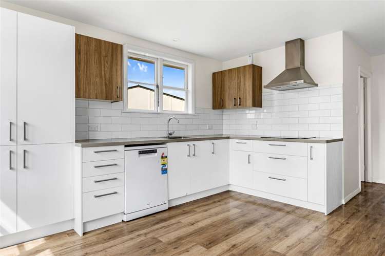 11 Kaplan Avenue Islington_2