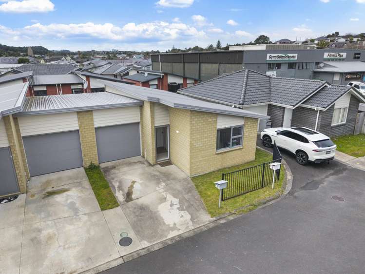 6 Adina Lane Wiri_16