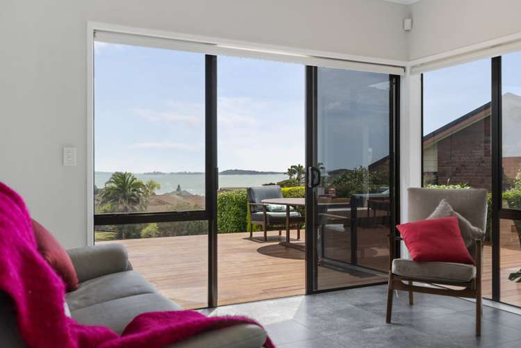 2 Gillard Place Eastern Beach_17