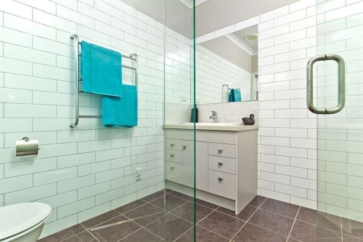 4 Bernard Magnus Lane Greenhithe_18