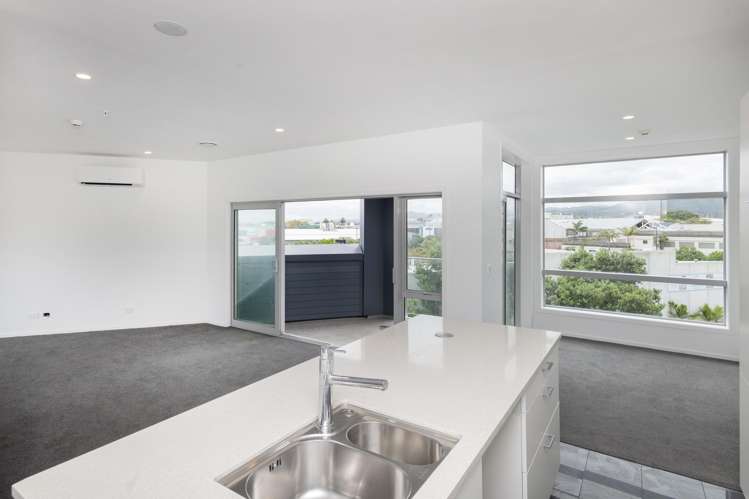 203/4 Reads Quay, Marinaview Gisborne_35