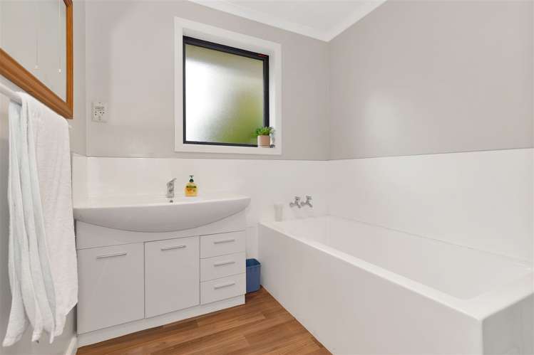 54 Winters Road Redwood_12