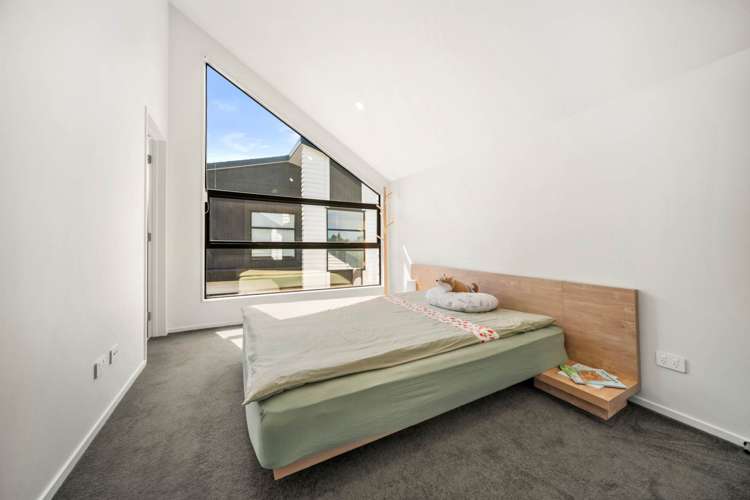 1B Lemon Grove Lane Greenhithe_9