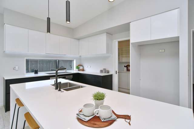 13 Picadilly Avenue Casebrook_3