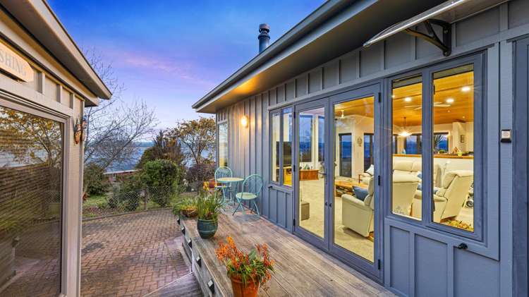 2/50 Wakeman Road Acacia Bay_25