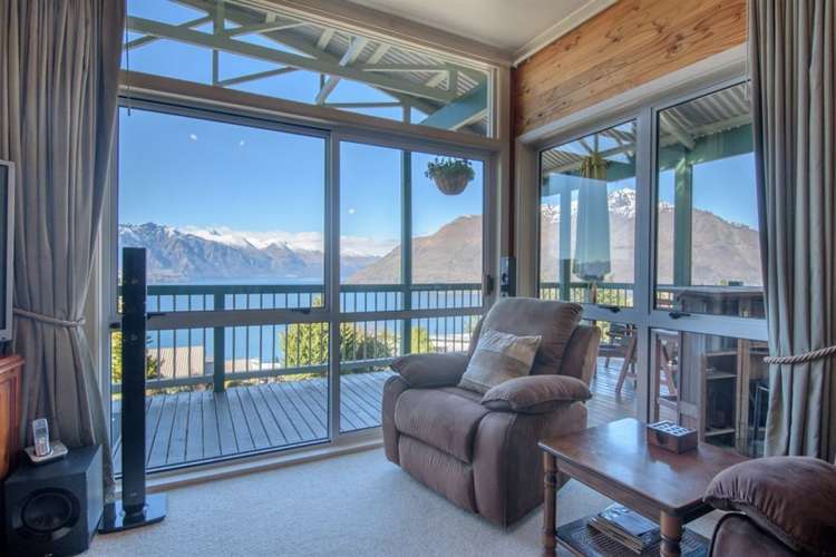 48a Greenstone Place Fernhill/Sunshine Bay_1