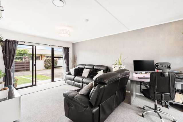 2/99 Seddon Street Pukekohe_2