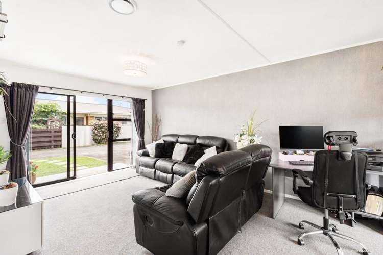 2/99 Seddon Street Pukekohe_2