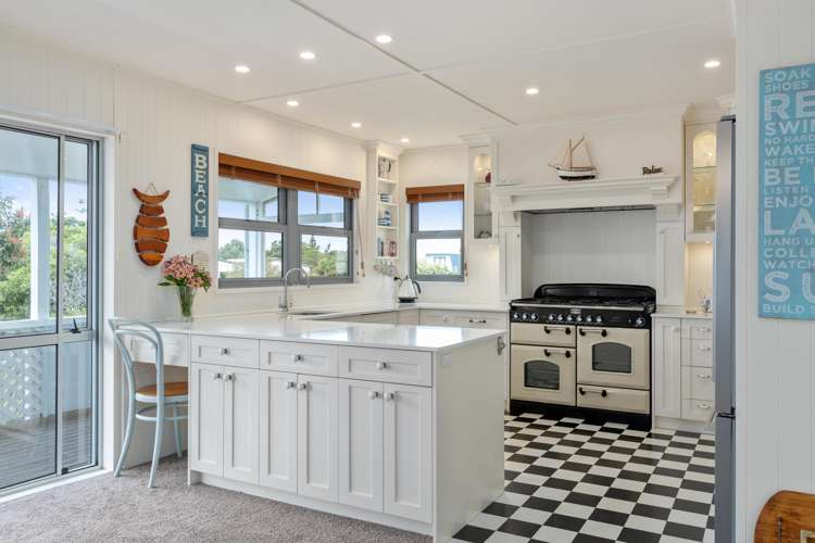 14 Tamarisk Drive Riversdale Beach_5