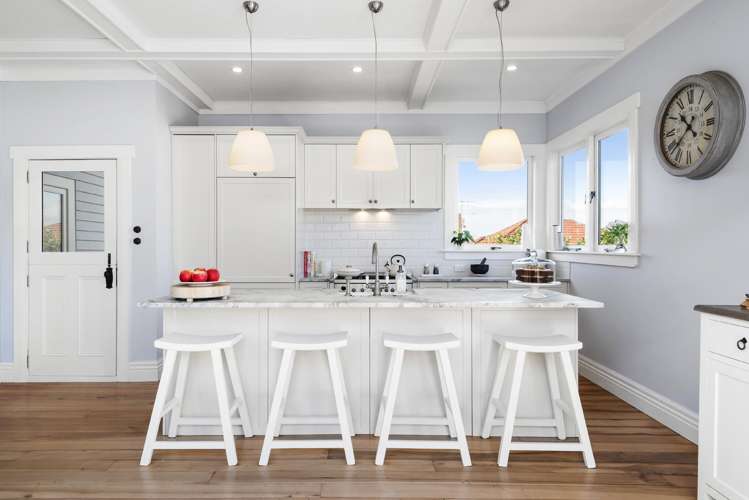 41 Lake Road Devonport_3