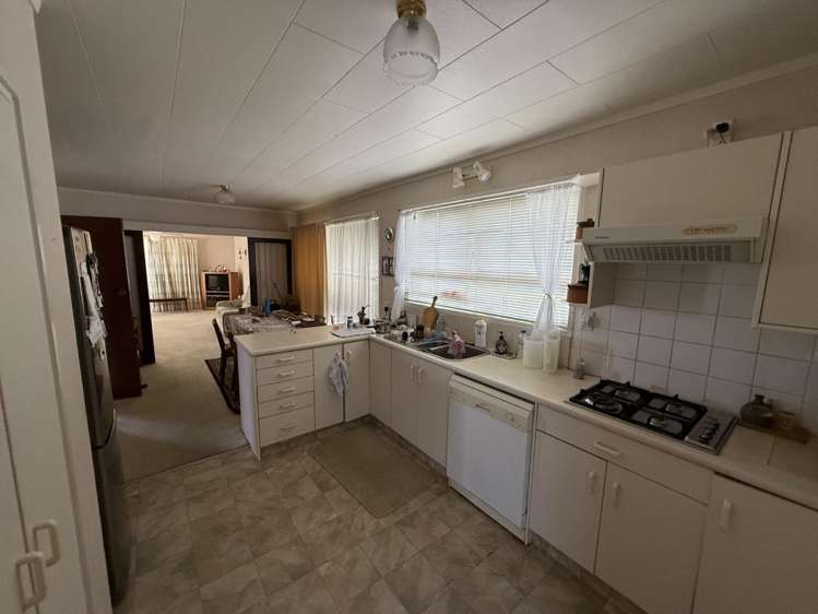 38 Chedworth Avenue 1053_3