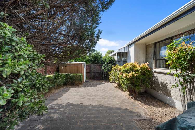 1/119 Glenmore Road Sunnyhills_11