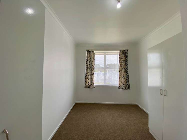 241 Lake Road Northcote_11