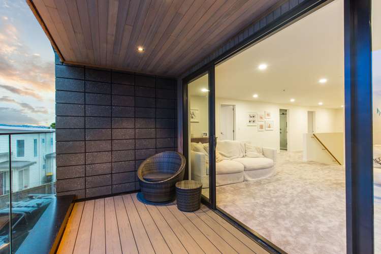 14 Boyd Avenue Mangere Bridge_13