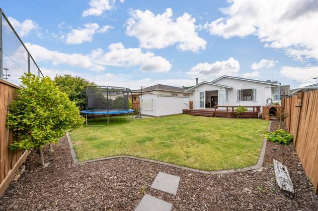 22 Bouverie Street Petone_3