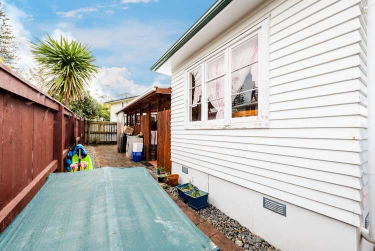 1b Sarona Avenue Glen Eden_18