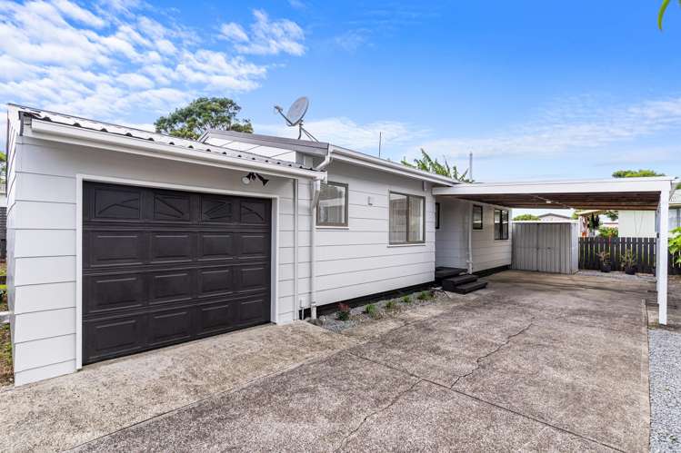 1/56B Burundi Avenue Clendon Park_11