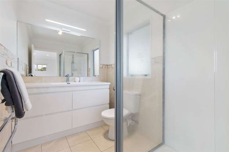 38 Jane Eyre Drive Somerville_19