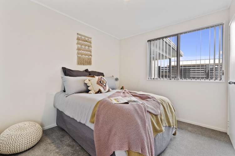 2/3 Sparrow Place Manurewa_9