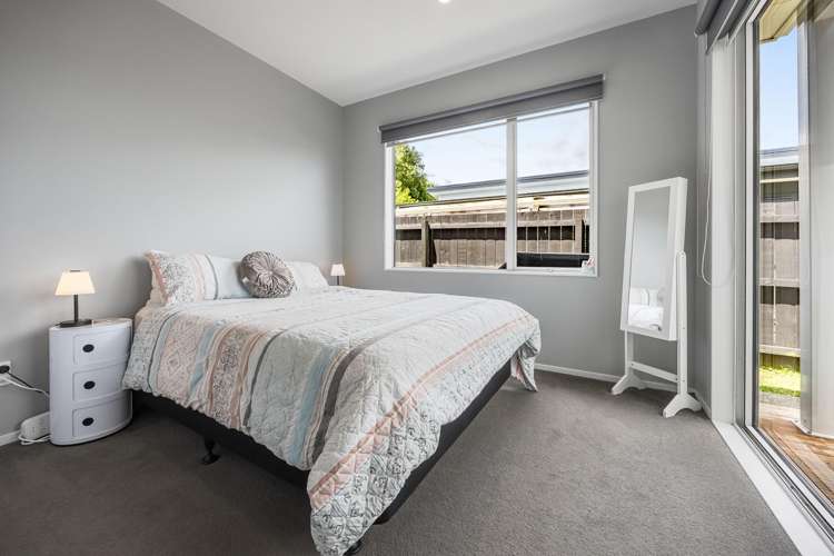 2 Boocock Crescent Orewa_15