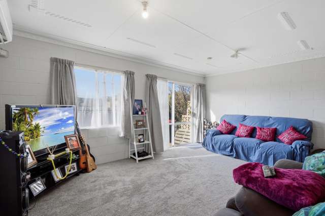 1-4/158 Crinan Street Appleby_2