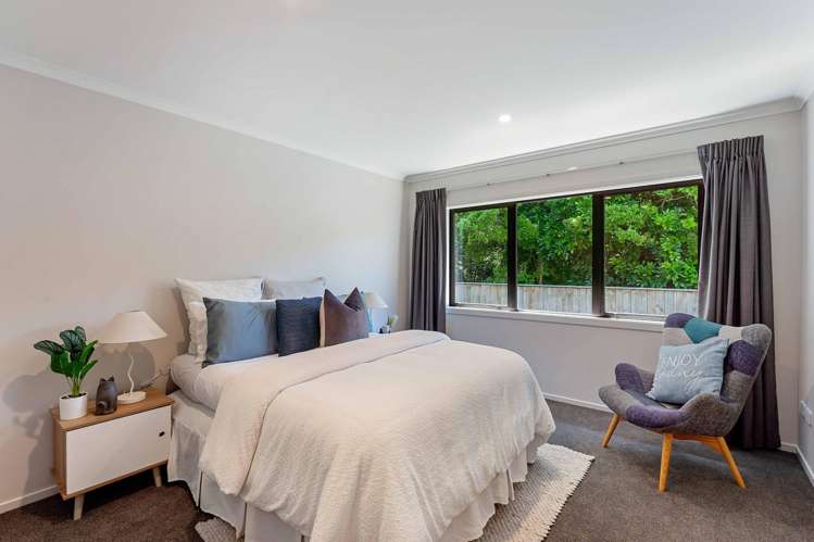 62 Awanui Drive Waikanae_10