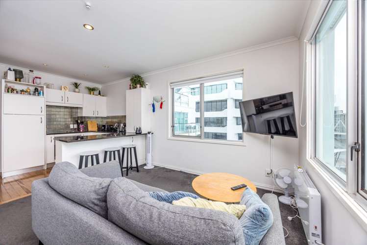 13/137 Quay Street_3