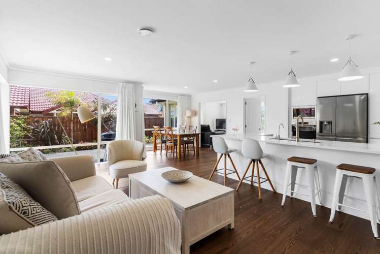 21 Newbliss Crescent East Tamaki Heights_8