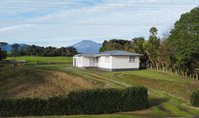 RIVERSIDE RETREAT ON 1 ACRE