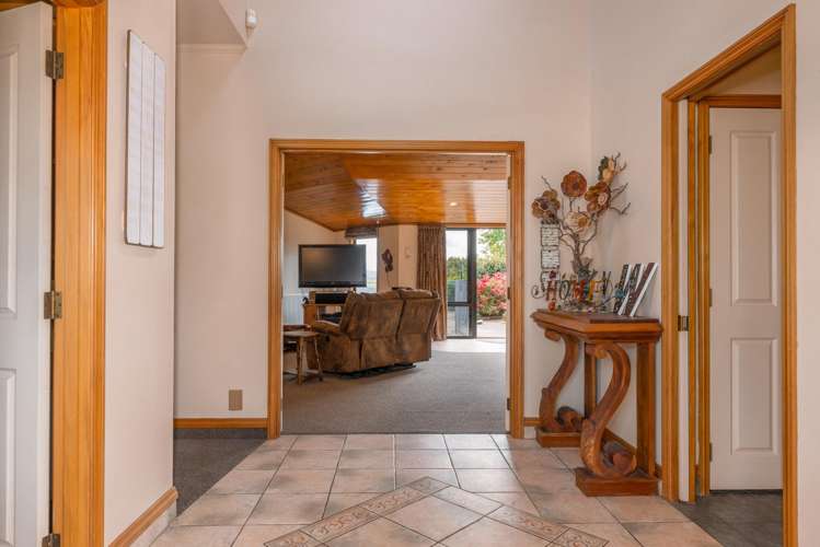 605 State Highway 5 Wairakei_13