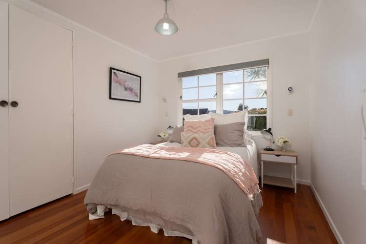 10 Chorley Grove Churton Park_15