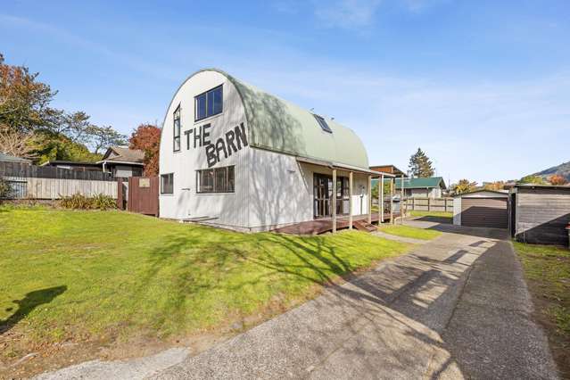Spacious Family Living with Airbnb Potential