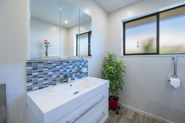 17 Saint James Avenue Richmond_13