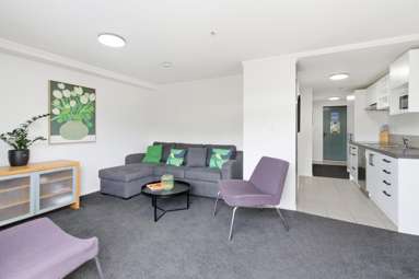 20/49 Maunganui Road_1