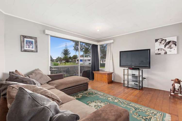 2 Awakino Place Manurewa_5